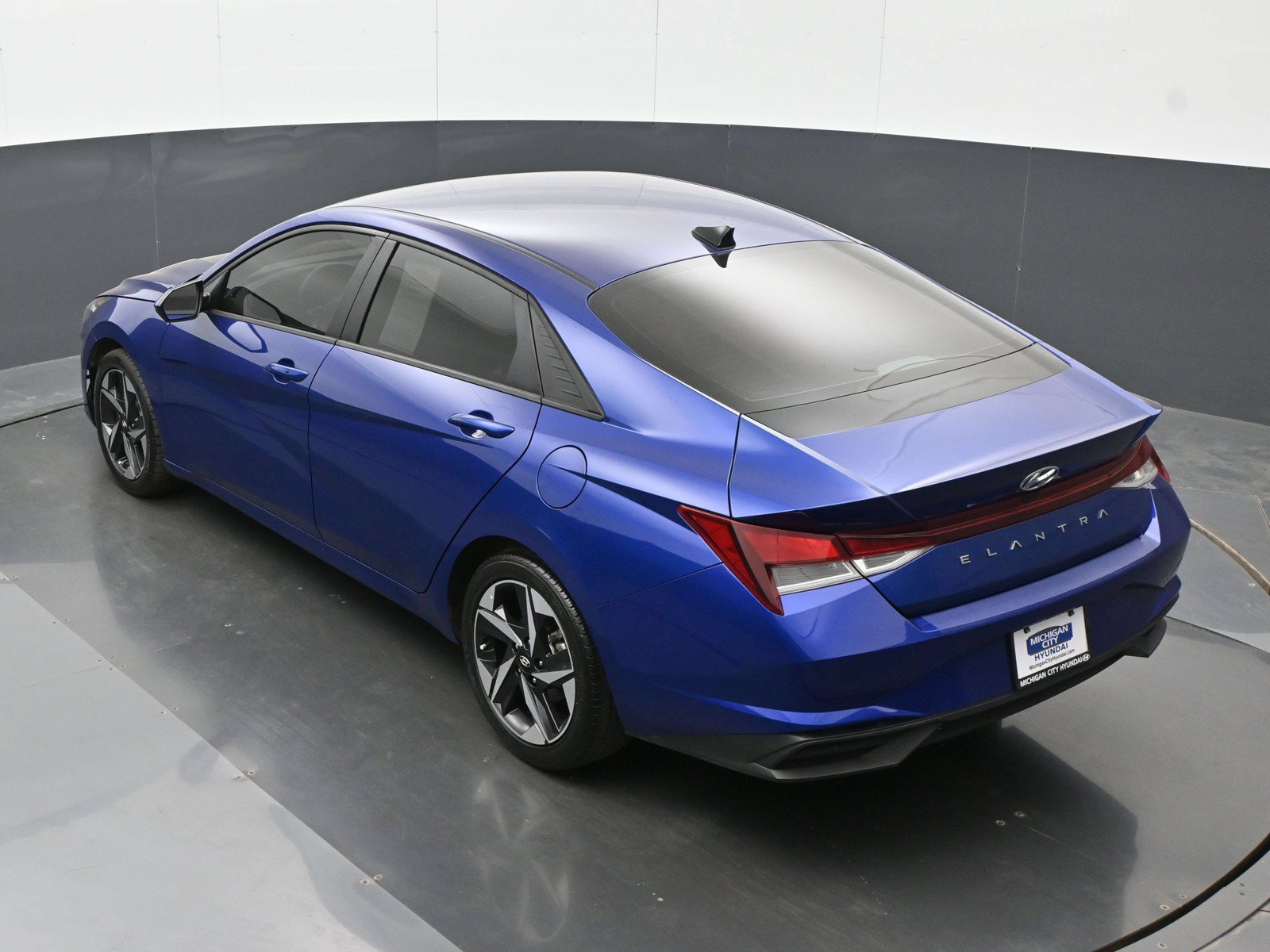 Used 2023 Hyundai Elantra SEL w/ Convenience Package FWD image 29