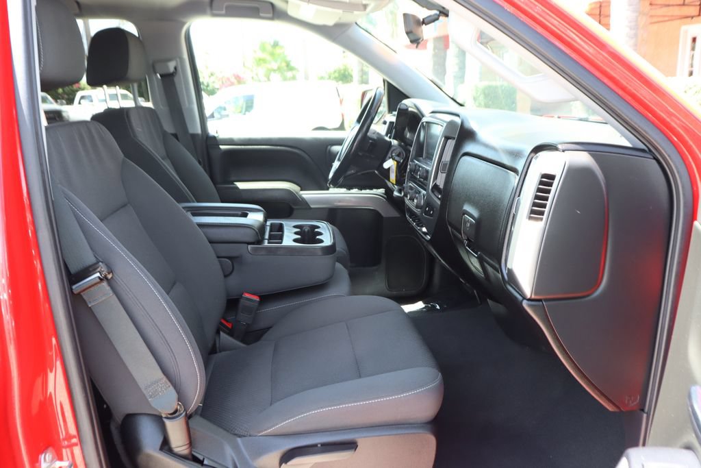 Used 2018 Chevrolet Silverado 1500 LT w/ All Star Edition AWD/4WD image 38