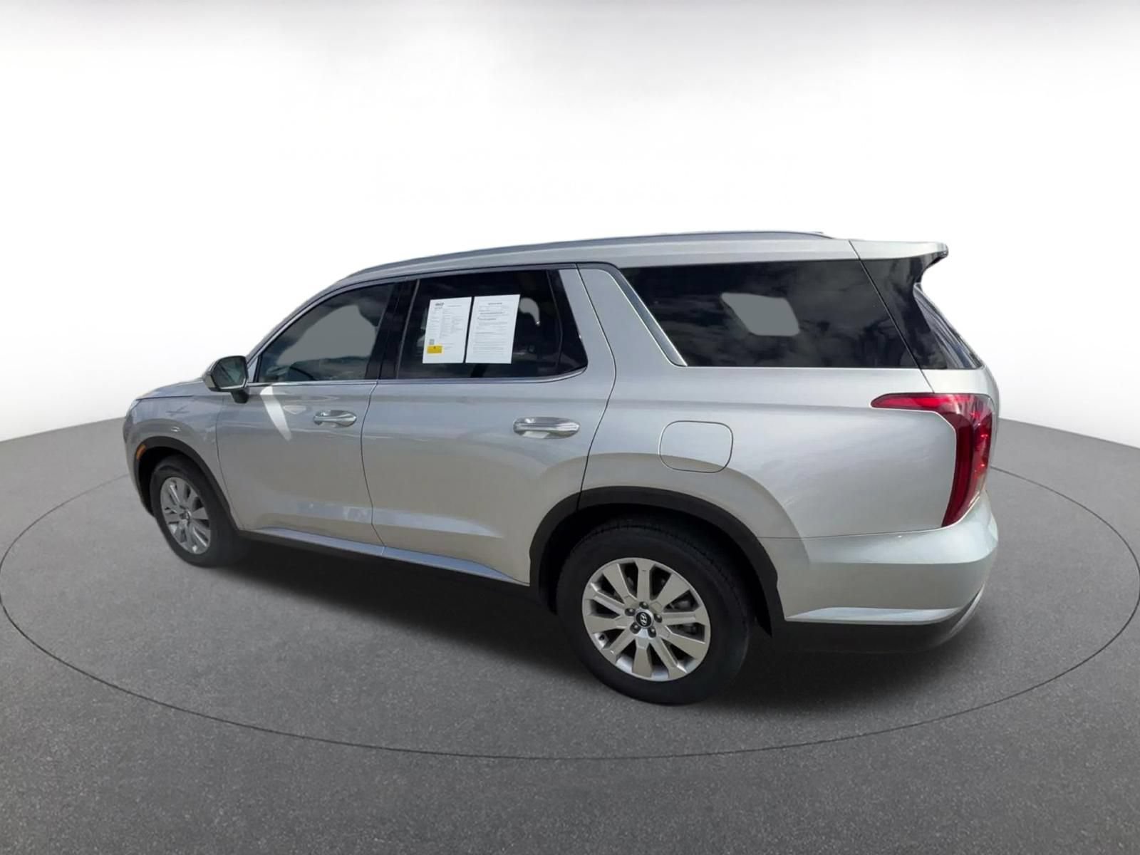 Used 2025 Hyundai Palisade SEL FWD image 9
