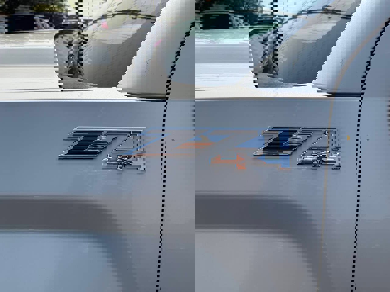 Used 2014 GMC Sierra 1500 SLT w/ SLT Crew Cab Value Package image 18