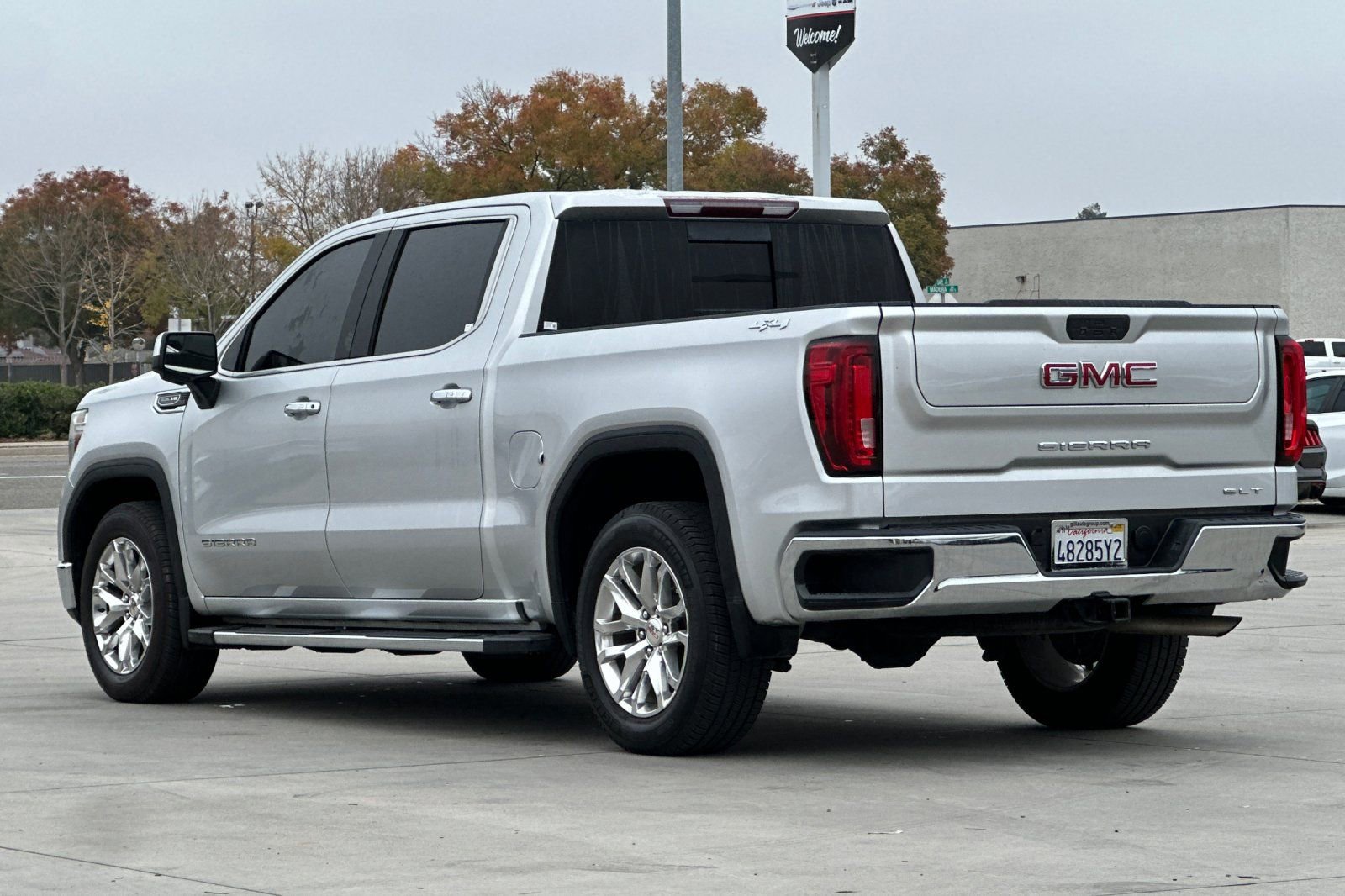 Used 2020 GMC Sierra 1500 SLT w/ SLT Premium Package image 4