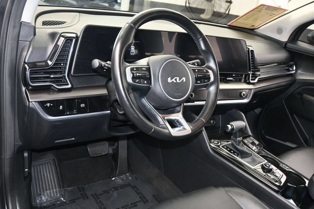 Used 2023 Kia Sportage EX FWD image 14