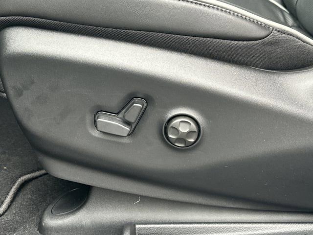 New 2026 Chrysler Pacifica Limited image 10