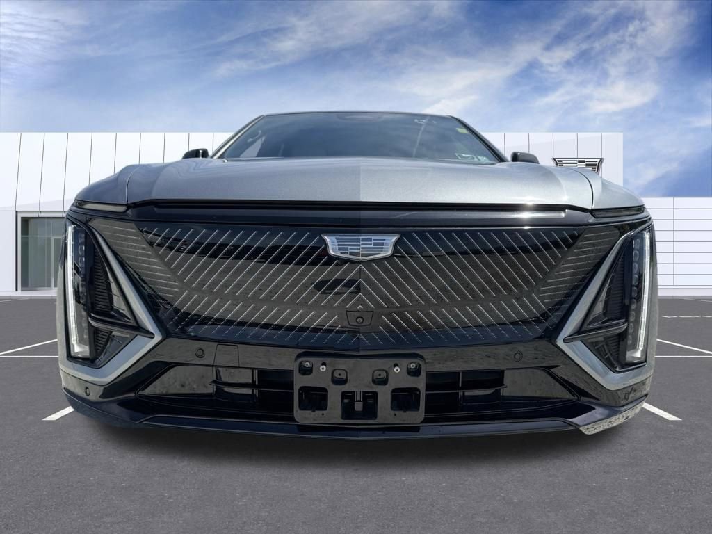 Certified 2024 Cadillac Lyriq Luxury w/ LPO, Floor Liner Package AWD/4WD image 7