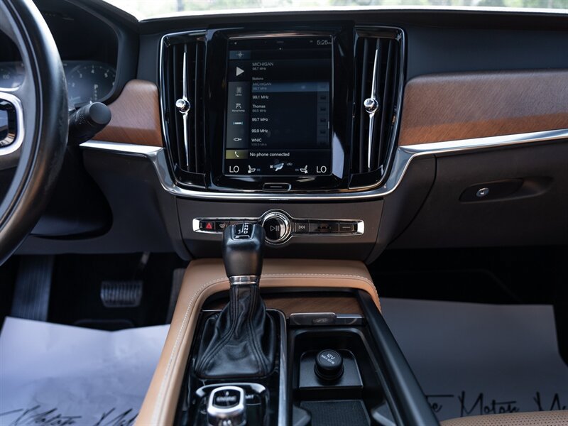 Used 2018 Volvo S90 T6 Inscription AWD/4WD image 31
