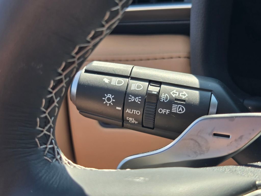 Used 2026 Lexus LX 600 4WD w/ Luxury Package image 31