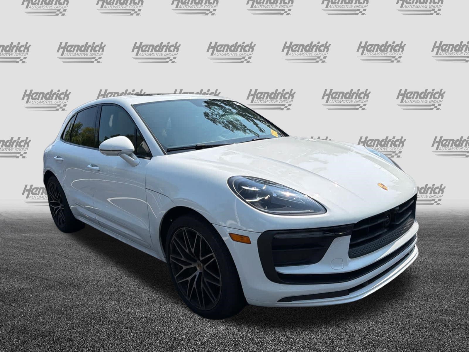Used 2023 Porsche Macan AWD/4WD image 2