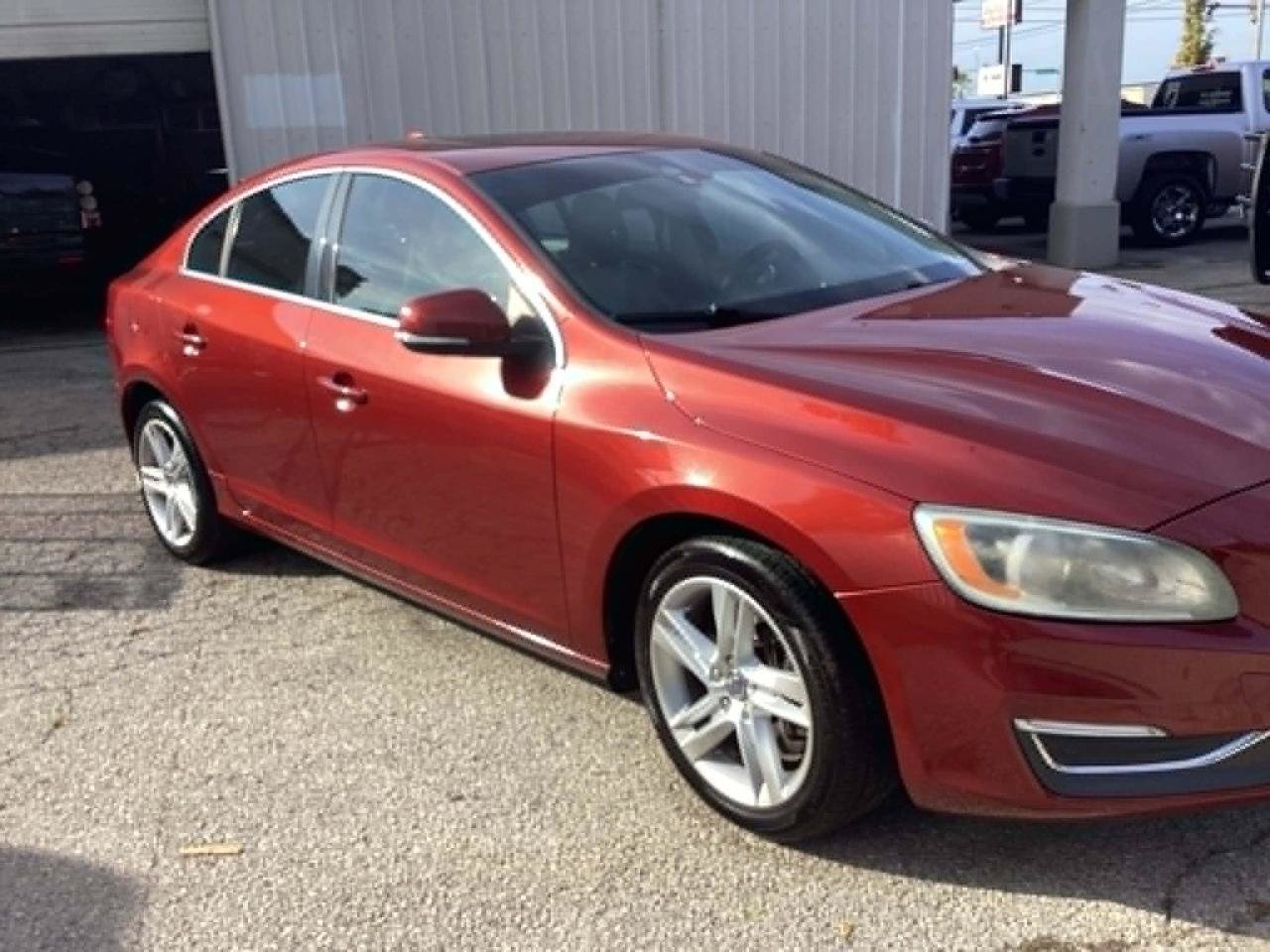 Used 2014 Volvo S60 T5 FWD image 3