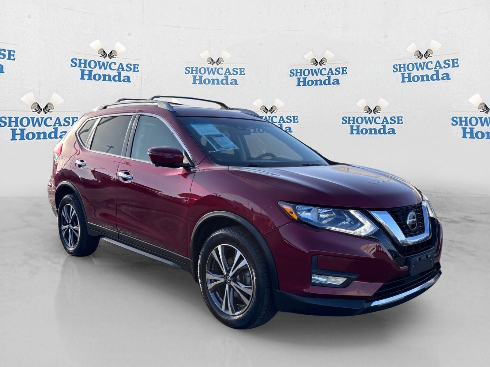 Used 2019 Nissan Rogue SV w/ Sun & Sound Touring Package AWD/4WD image 10