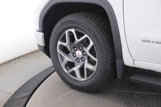 Used 2023 GMC Sierra 1500 SLT AWD/4WD image 13
