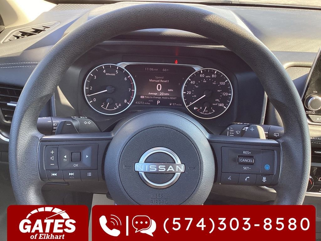 Used 2024 Nissan Rogue SV image 27