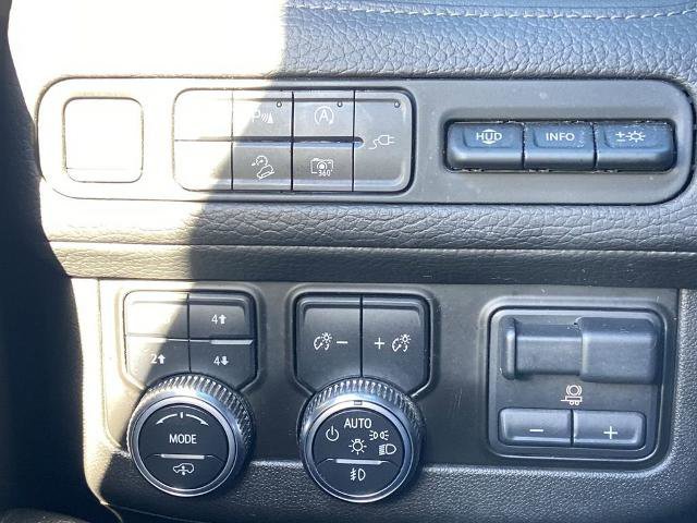 Used 2022 GMC Yukon Denali w/ Denali Reserve Package image 14