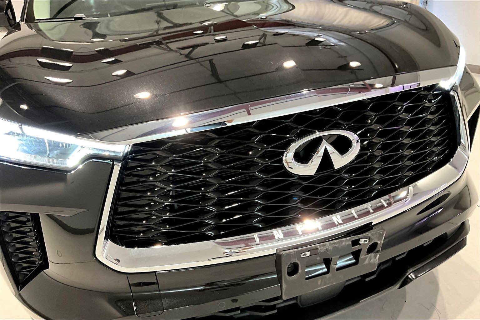 Used 2023 INFINITI QX60 Luxe w/ Cargo Package AWD/4WD image 32