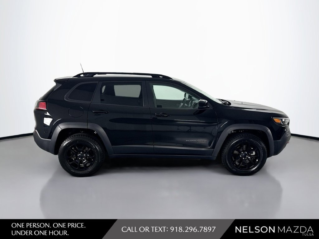 Used 2022 Jeep Cherokee Trailhawk w/ Comfort/Convenience Group AWD/4WD image 4