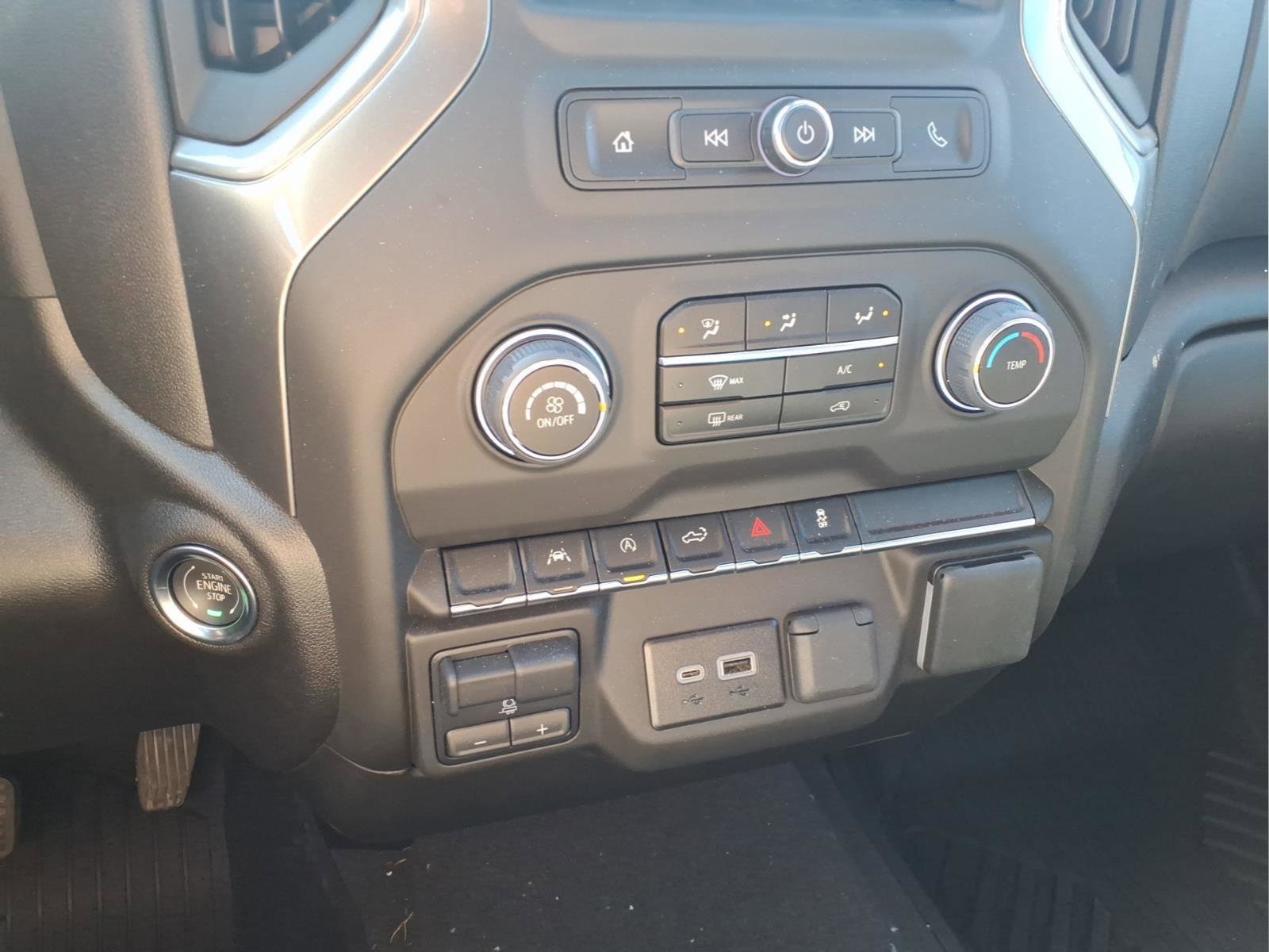 Used 2025 Chevrolet Silverado 1500 Custom image 15