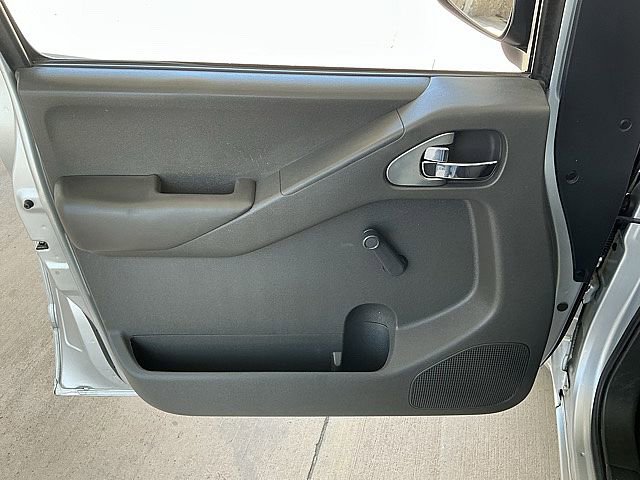 Used 2014 Nissan Frontier S w/ S Preferred Package RWD image 16