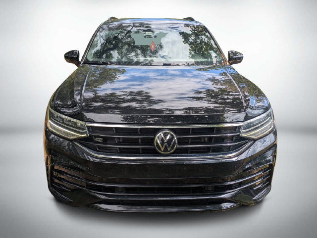 Used 2024 Volkswagen Tiguan SE R-Line FWD image 9