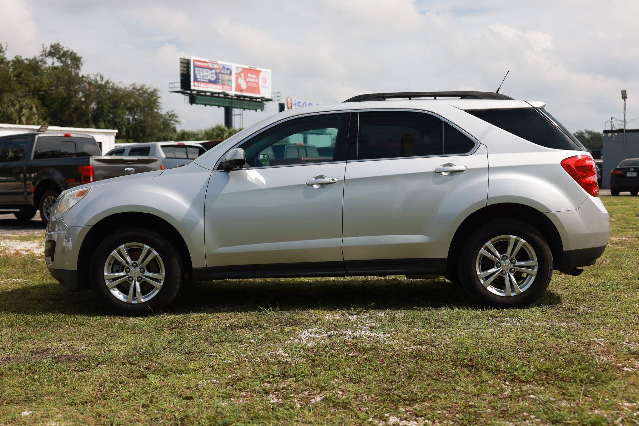 Used 2010 Chevrolet Equinox LT w/ Vehicle Interface Package FWD image 3