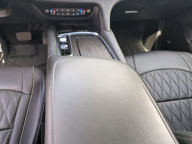 Used 2023 Buick Enclave Avenir w/ Avenir Technology Package AWD/4WD image 17