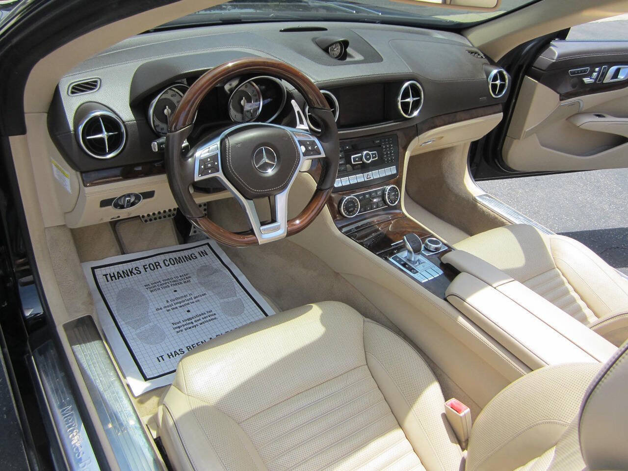 Used 2013 Mercedes-Benz SL 550 image 32