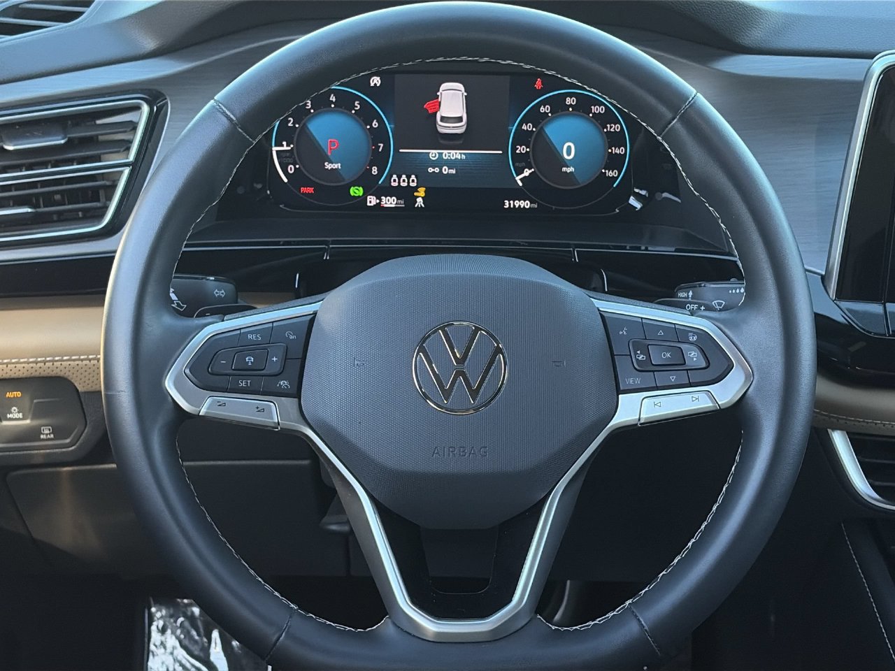Used 2024 Volkswagen Atlas Cross Sport SE FWD image 21