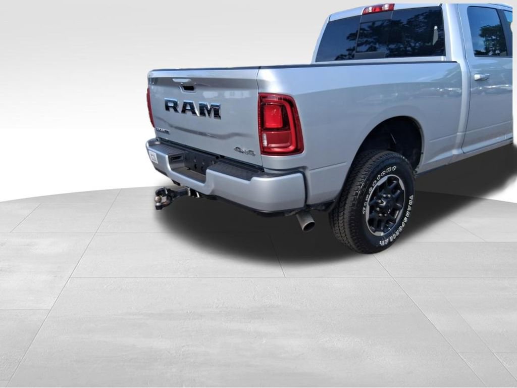 Used 2026 RAM 2500 Laramie AWD/4WD image 8