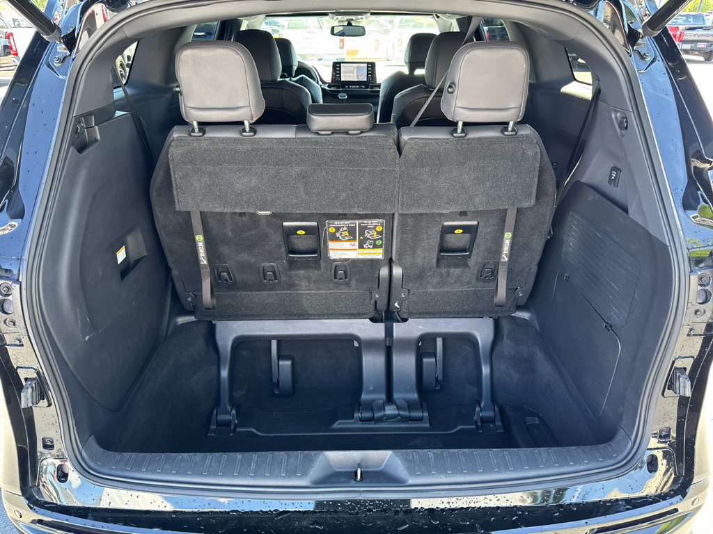 Used 2021 Toyota Sienna XSE w/ XSE Plus Package AWD/4WD image 7