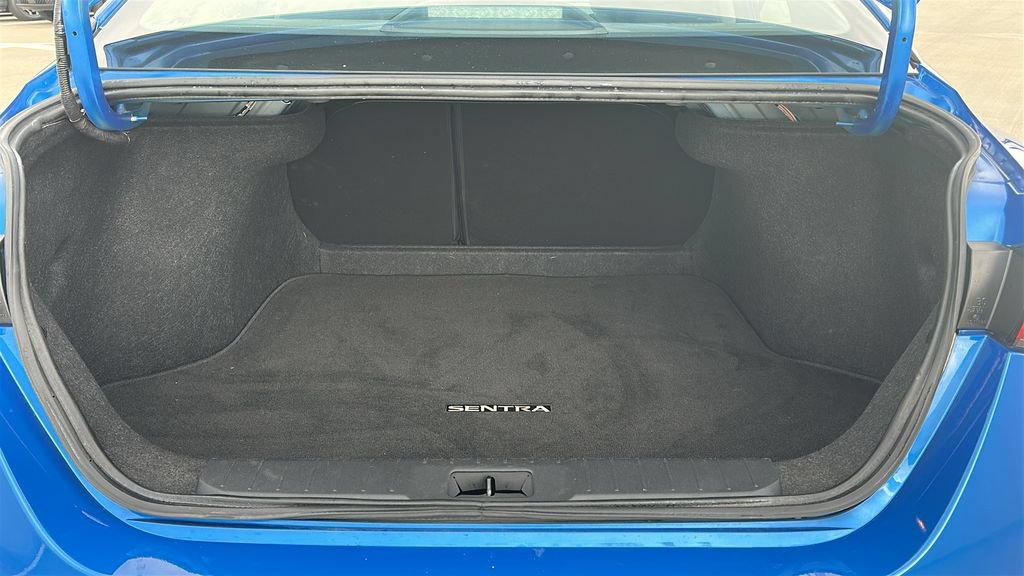 Used 2025 Nissan Sentra SV FWD image 32
