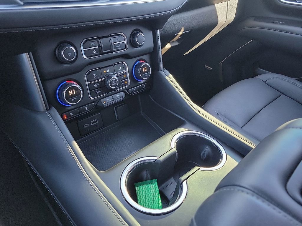 Used 2024 Chevrolet Tahoe Z71 w/ Luxury Package image 16