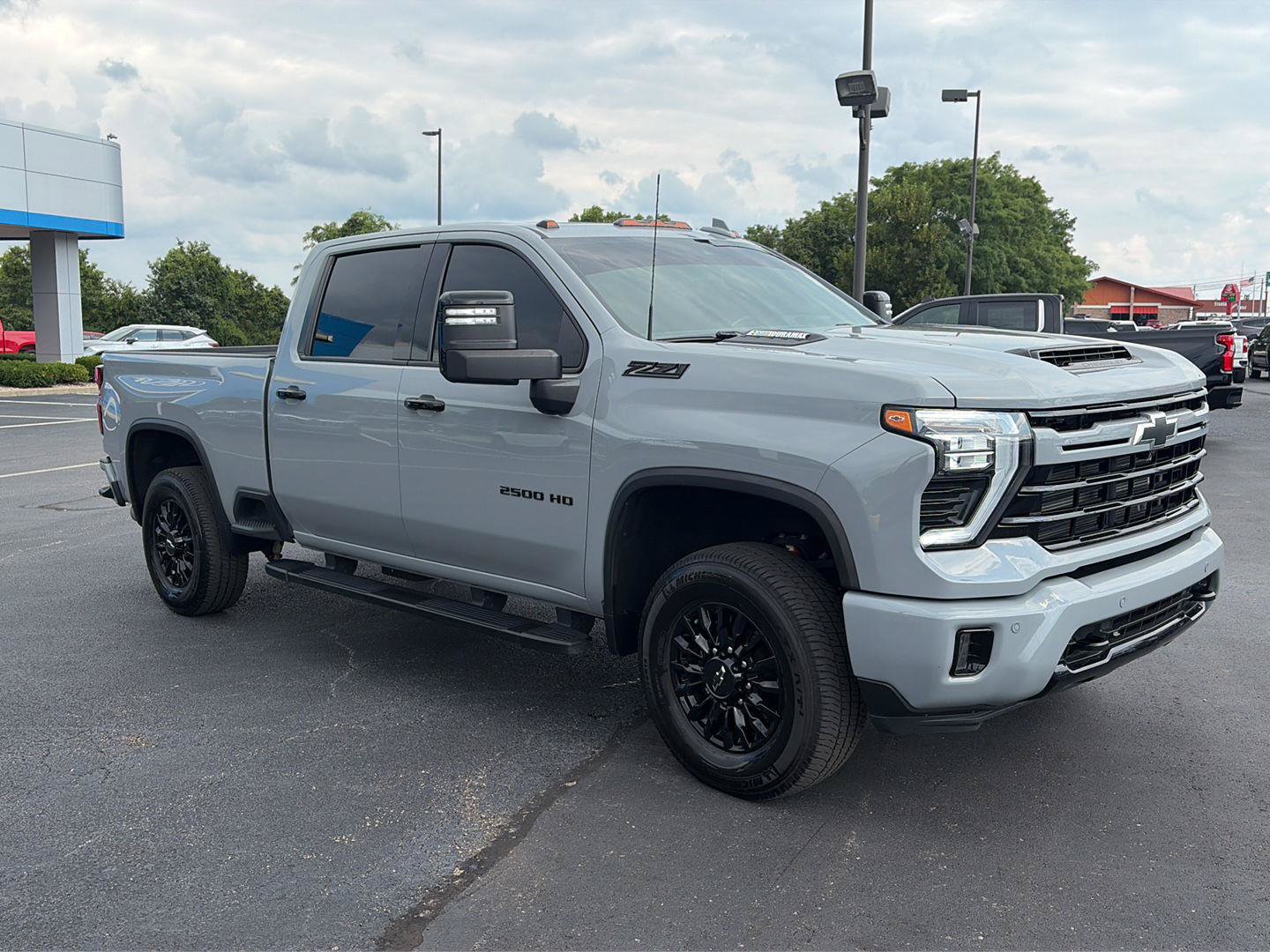 Used 2024 Chevrolet Silverado 2500 LTZ w/ LTZ Plus Package AWD/4WD image 7