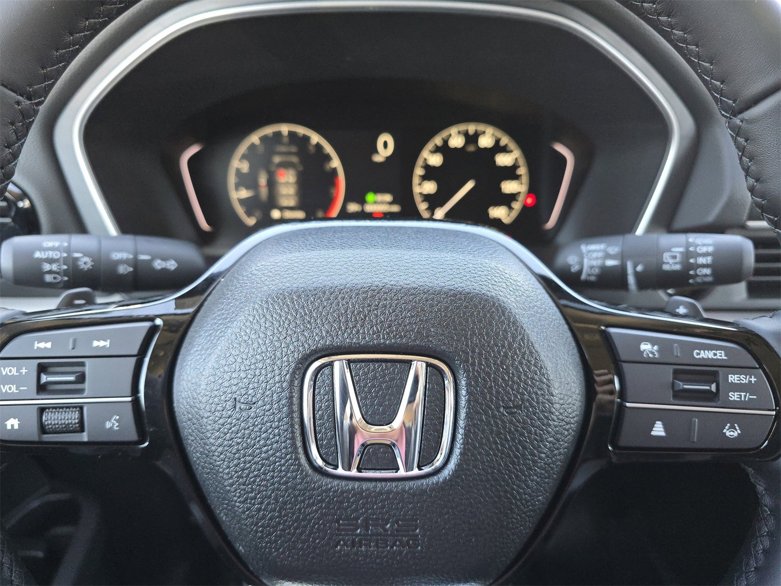 New 2025 Honda Pilot Touring image 18