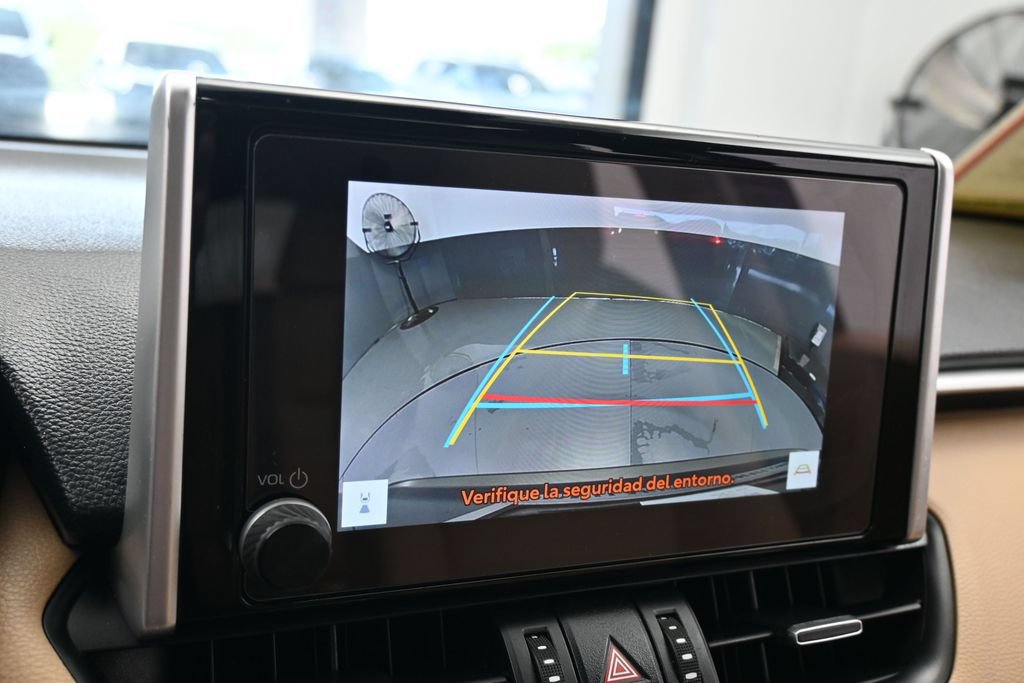 Used 2025 Toyota RAV4 XLE Premium FWD image 19