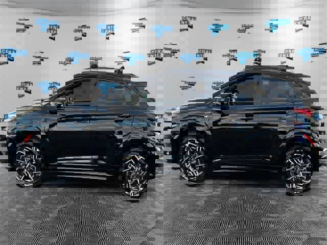 Used 2022 Hyundai Kona N Line image 2