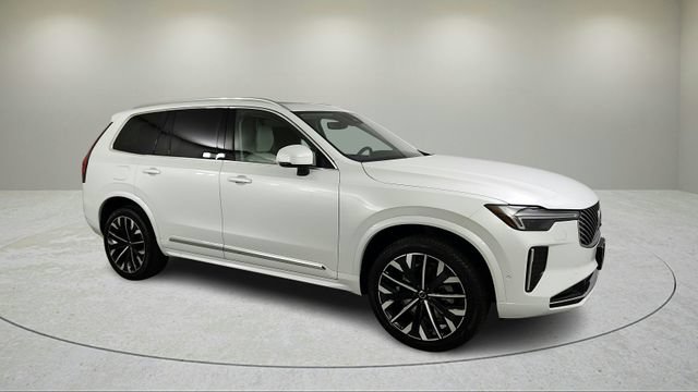 New 2026 Volvo XC90 B6 Ultra w/ Protection Package AWD/4WD image 2