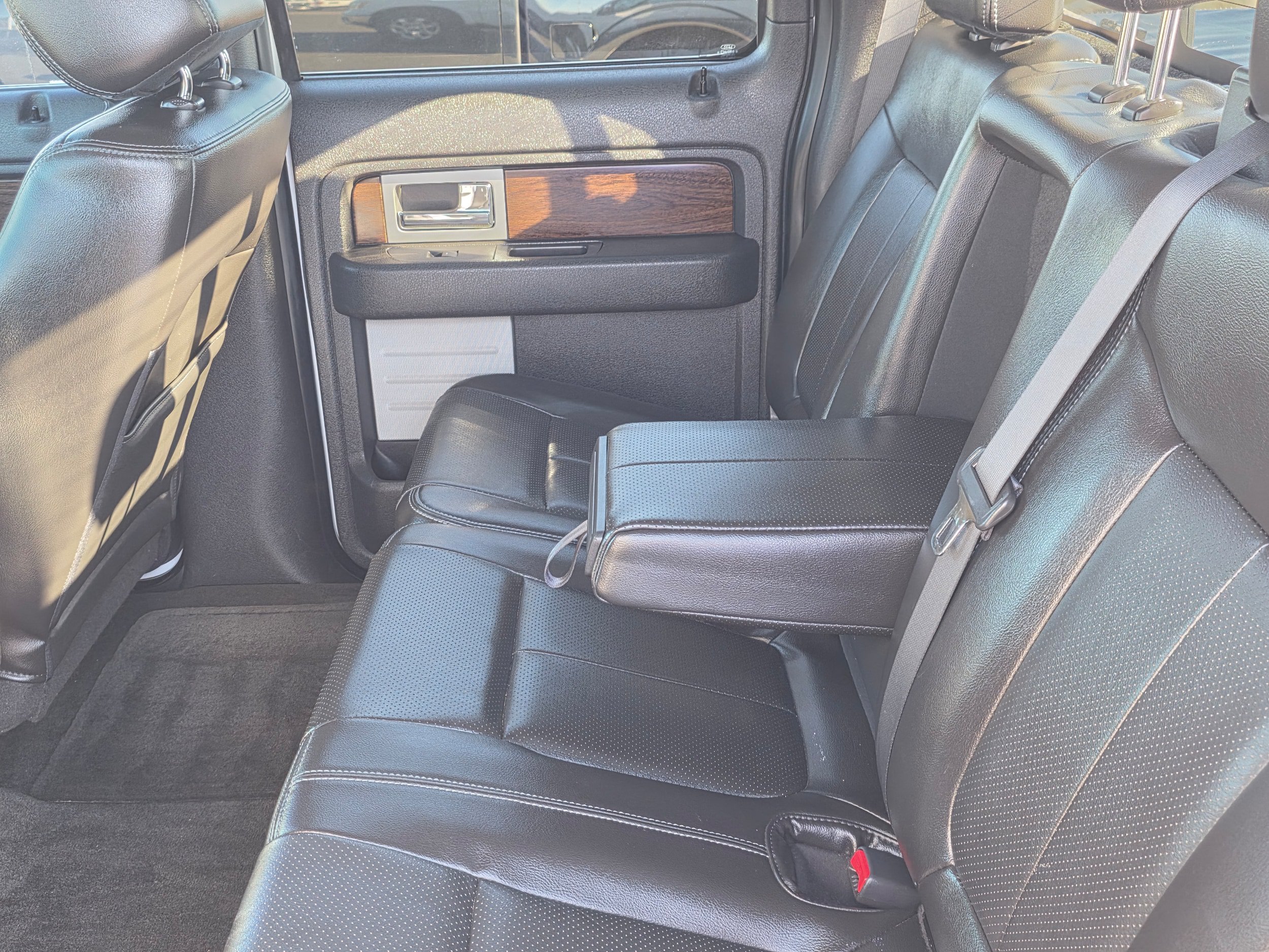 Used 2013 Ford F150 Lariat w/ Lariat Chrome Pkg AWD/4WD image 24