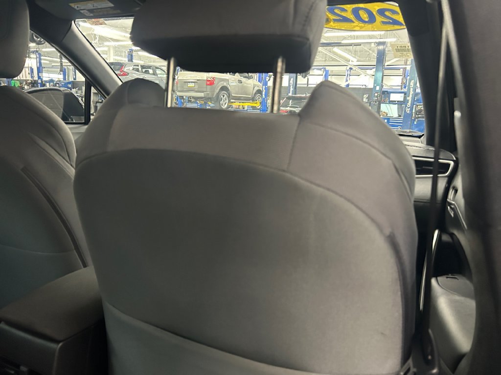 Used 2023 Toyota Corolla Cross AWD Hybrid image 13