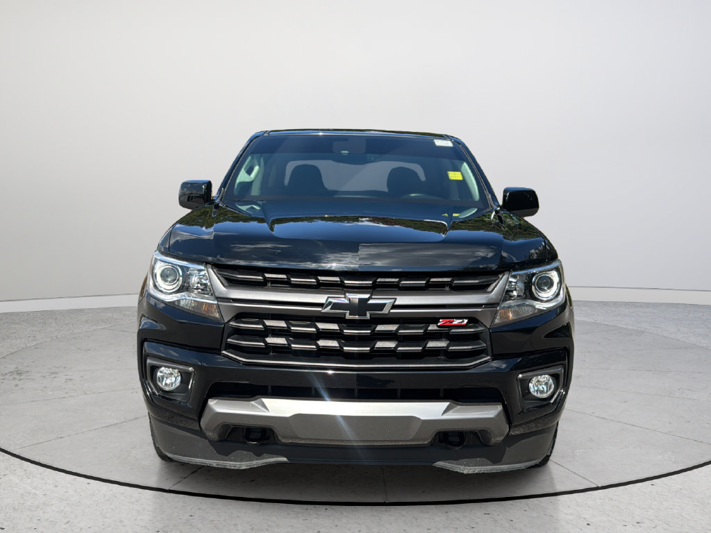 Used 2022 Chevrolet Colorado Z71 w/ Safety Package AWD/4WD image 3