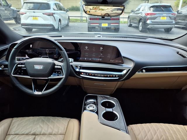 Used 2024 Cadillac Lyriq Luxury w/ Nappa Leather Package AWD/4WD image 5