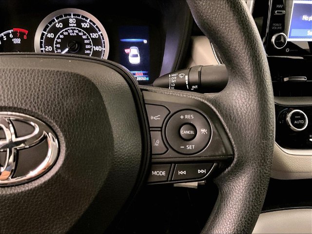 Used 2021 Toyota Corolla LE FWD image 18