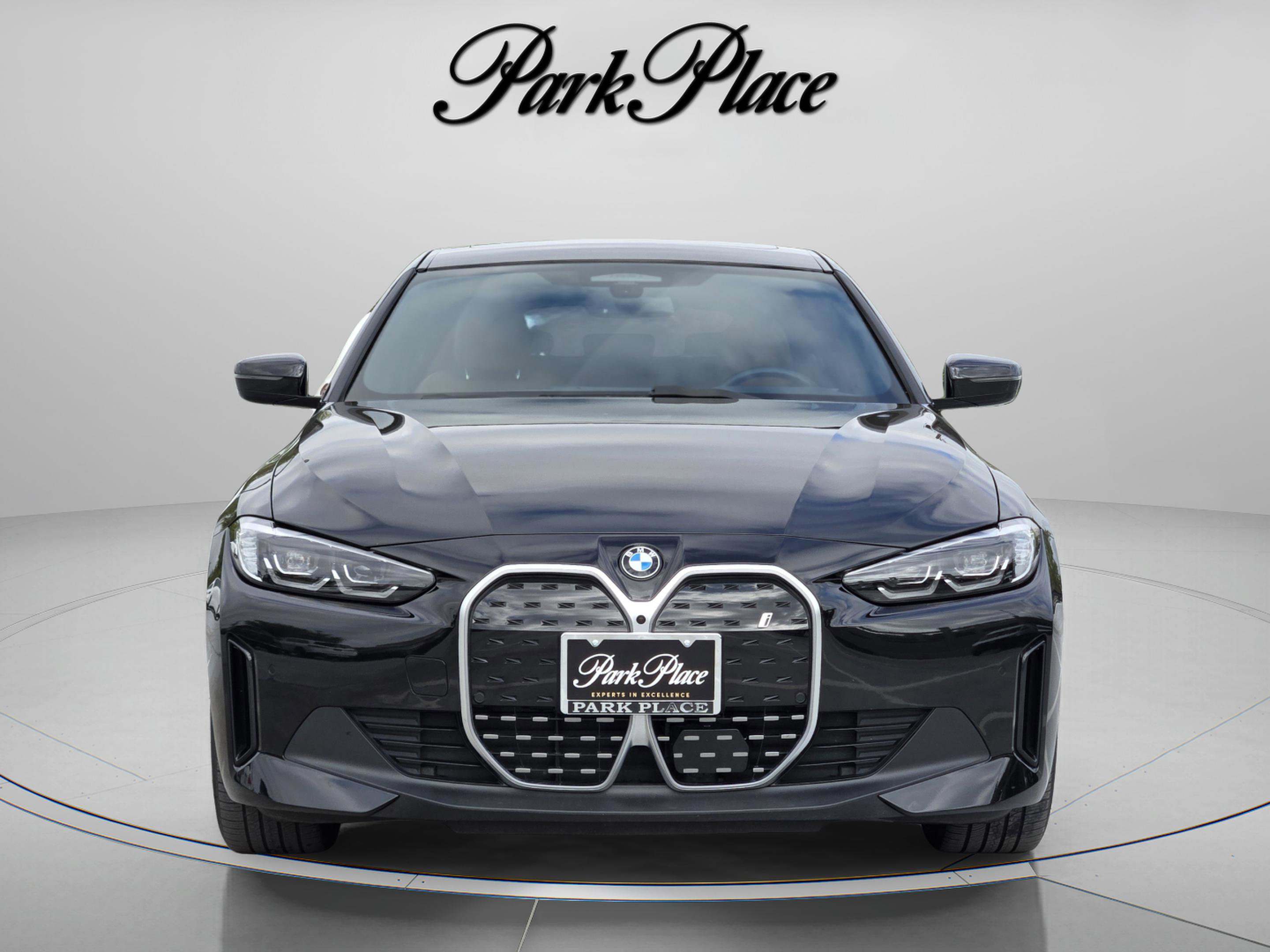 Used 2024 BMW i4 eDrive40 w/ Premium Package image 9