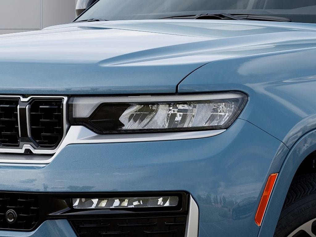New 2026 Jeep Grand Cherokee Summit AWD/4WD image 10