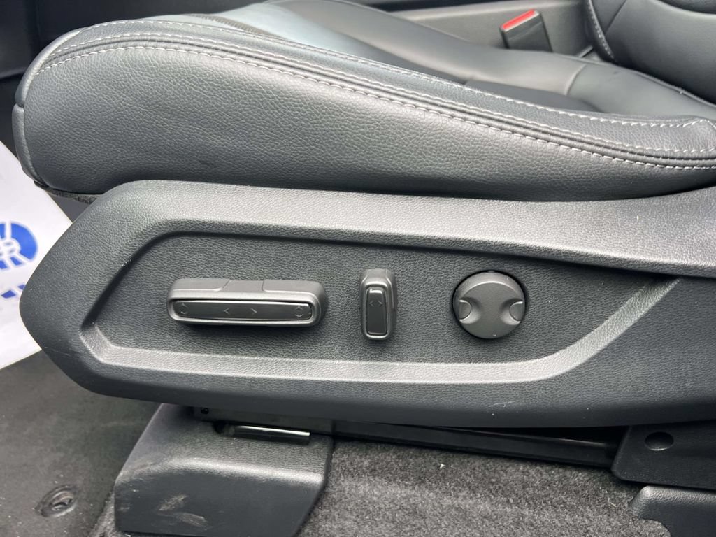 Used 2023 Honda Pilot Touring image 19
