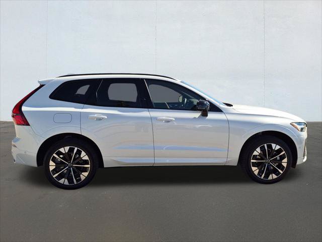 Certified 2026 Volvo XC60 B5 Plus AWD/4WD image 4