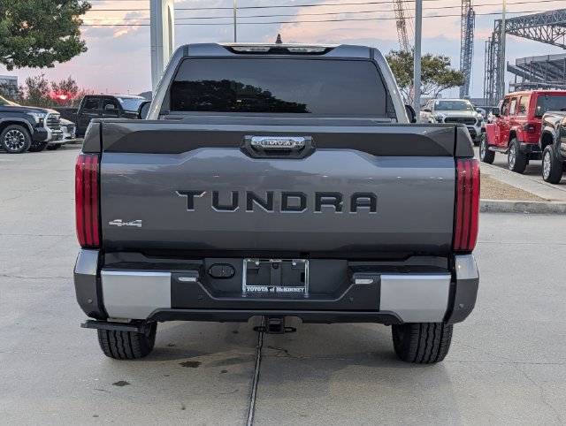 Used 2023 Toyota Tundra Limited w/ Power Package AWD/4WD image 7