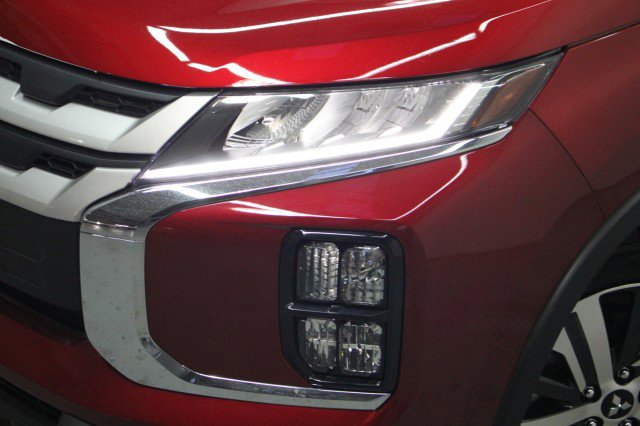 New 2026 Mitsubishi Outlander Sport ES image 2