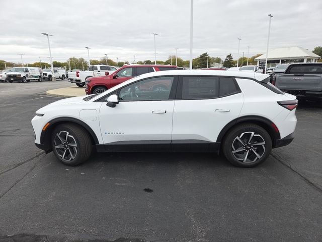 New 2026 Chevrolet Equinox EV LT image 18