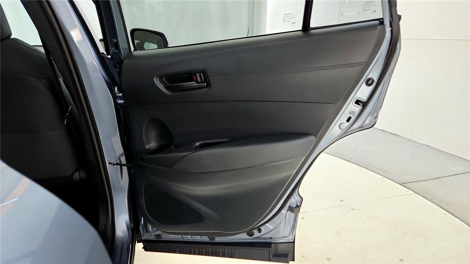 Certified 2024 Toyota Corolla Cross LE image 19