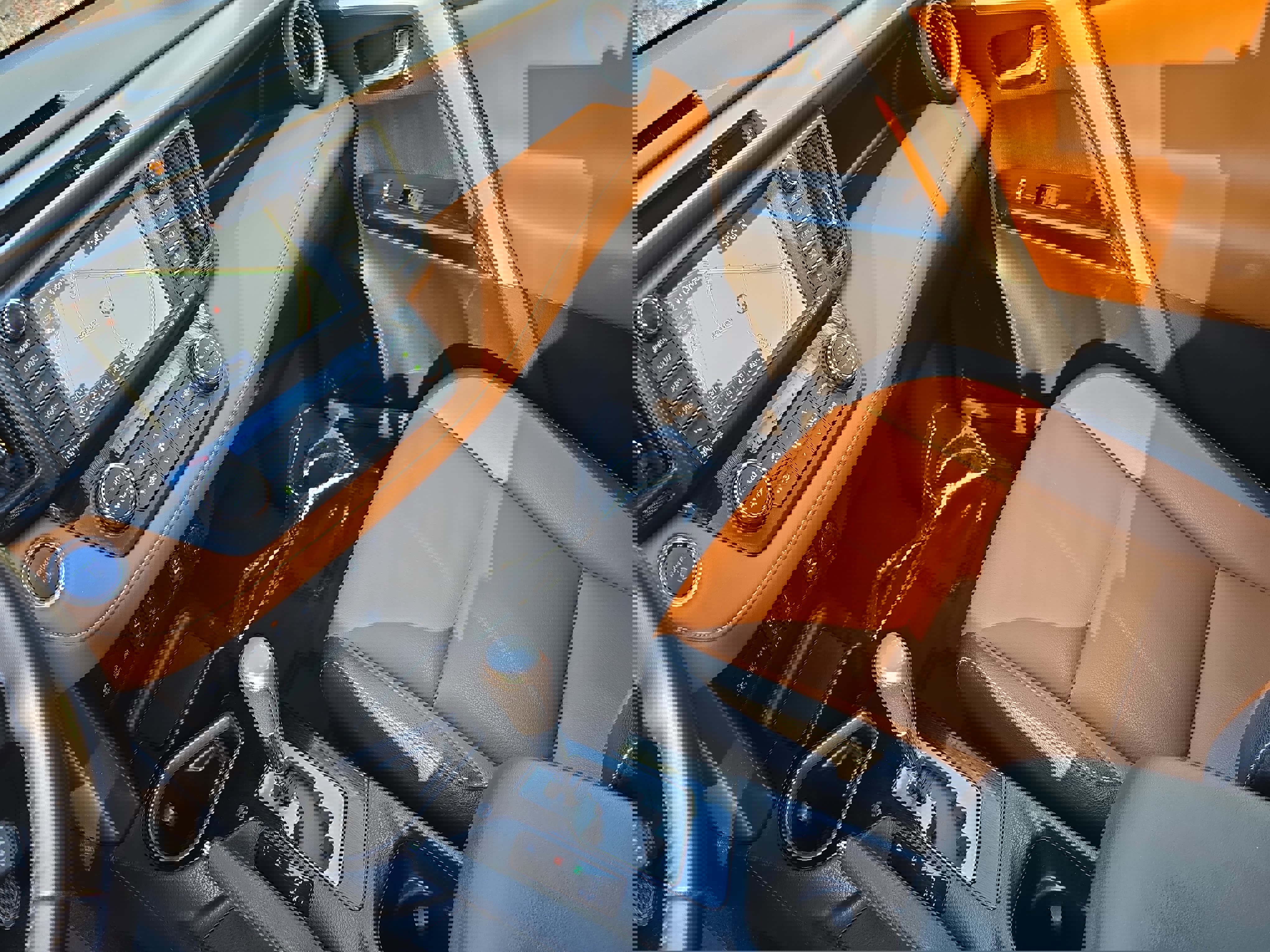 Used 2016 Toyota RAV4 Limited w/ Advanced Technology Package image 24