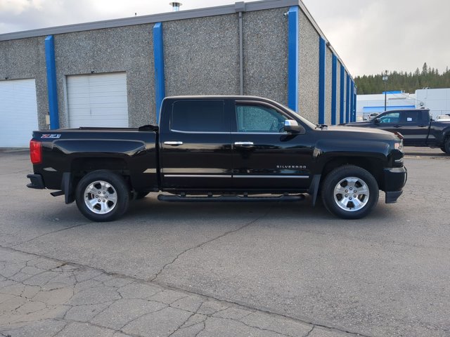 Used 2017 Chevrolet Silverado 1500 LTZ Z71 w/ LTZ Plus Package image 4