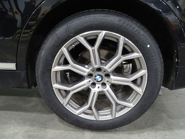 Used 2022 BMW X7 xDrive40i w/ Cold Weather Package AWD/4WD image 50
